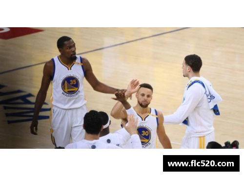 KY体育4比1!勇士主场夺得NBA总冠军库里杜兰特合砍73分 - 副本
